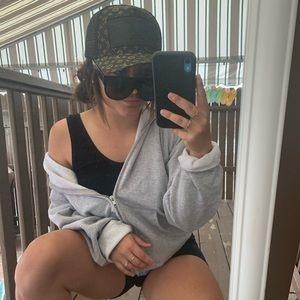 Meet your Posher, Madison